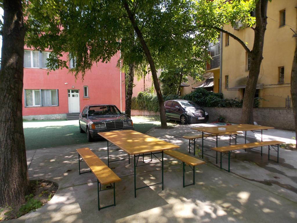 Guest House Miss Depolo Beograd Bagian luar foto