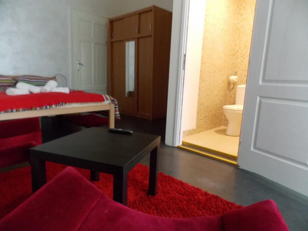 Guest House Miss Depolo Beograd Ruang foto